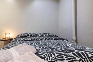 Entire apartment for family and group