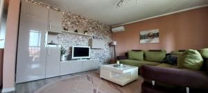 Mountain view apartment