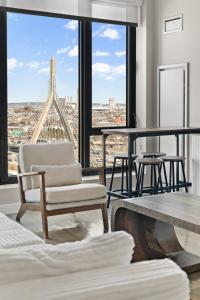 Beautiful Centrally located 3 bedroom Apt