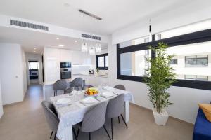 Sunset Cliffs sea view apartments 14 floor