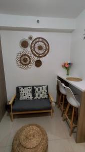 EMStaycation Walking distance to Mall of Asia