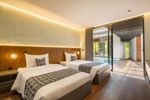 Tranquil 3 Bedrooms Ubud villa with river view ATV