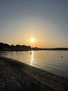 Belle maison 80m avec jardin à 150m de la plage