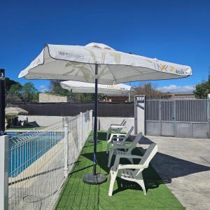 Donde JAVI Chalet con piscina 50 minutos madrid en escalona