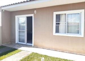 Casa na praia central de Guaratuba