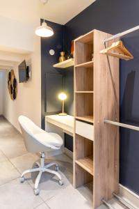 Ecrin au calme, terrasse & parking, Nice