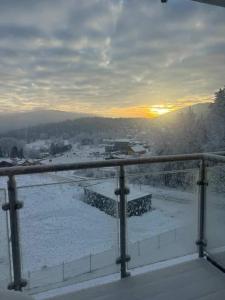 Apartament z widokiem na góry- CZARNA GÓRA-SIENNA