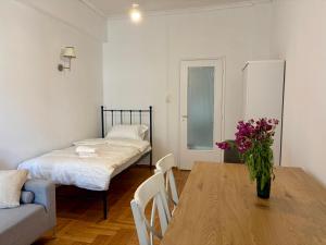 Dreaming of Greece G2