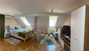 Garden Apartment