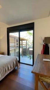 Casa Luxo 100m Praia Camburi Churrasqueira Pets