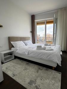 Soft Center Apartment - River View - Free parking