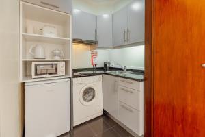 Bright Modern Boavista by Vacationy