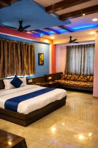 Hotel Blue Moon By LOTO