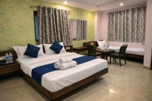 Hotel Blue Moon By LOTO