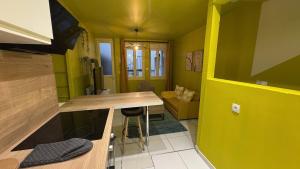 Le duplex tricolore 2 suites hyper centre Rouen rive droite