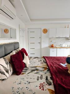 Private wellness with panoramic view, sauna & jacuzzi