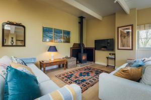 Badger Barn Knights Farm Allsaints Axminster, Devon EX13 7LS