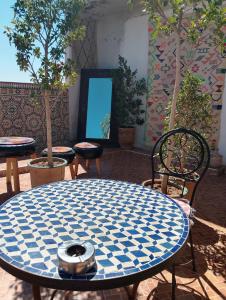 sun rooftop & food drinks