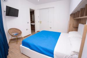 Piazzetta Room