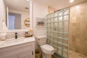 Ground Level Condo near Pool Princesa B-101