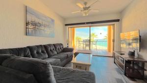 Cozy Sandy Beach Condo Pool Princesa A-302