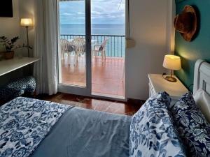 Balcón sobre el Mar terraza vistas 1 línea playa