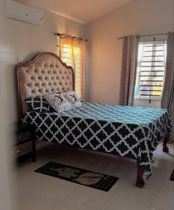 New Cozy Entire home 2 Bedroom- AC, Wifi, 24 hour Security in Private Gated Community