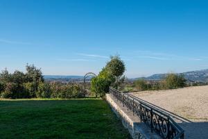 Villa avec vues sur les Alpilles et le Lubéron