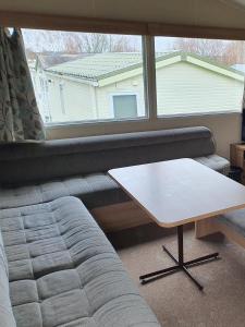 3 Bedroom Family Retreat at Rockley Park Poole