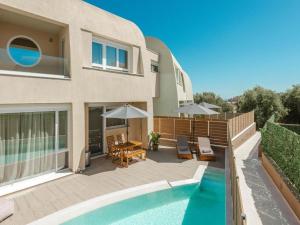Chic Family Villa with Pool in Syvota