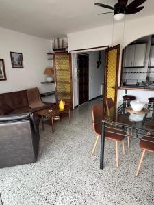 Ap NURIMAR 1, centro de LEscala con Aire Acondicionado FREE