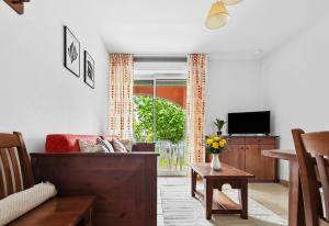 Appartement avec terrasse, piscine & ping-pong