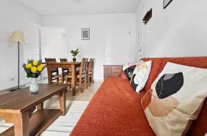 Appartement avec terrasse, piscine & ping-pong