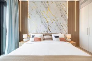 Luxury 1-Bedroom Apartment City Walk