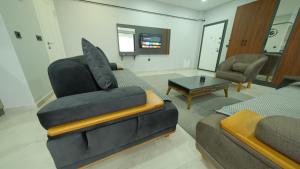 Liza Suit Hotel