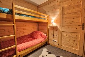 Chalet Le Valentin - Appartement de charme, proche piste et centre village MAE-3304