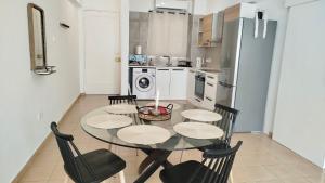 SEA VIEW Apartment in Paphos Port