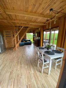 Domek z banią Dybowo