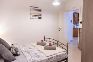 cozy aparment, wifi, 5 min to sea, self checkin