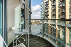 1BR Flat 2-mins to RAD 5 mins to Battersea Park