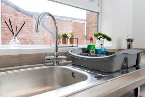 Spacious 3 bedroom apartment in Jarrow with Free parking