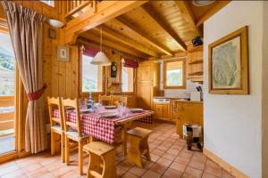 Cosy Ski-in and Ski-out apartment
