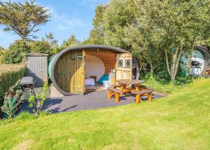 Atlantic Farm Surf Pods