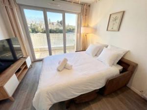 Lumen Chartrain - appartement proche centre-ville, balcon et parking