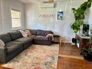 Peach Me Beach Shack