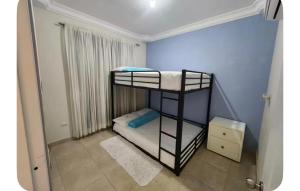 Pine Tree Entire House 2B Gated Com