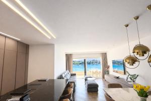 Galileo - Modern Sliema Seafront Apartment-Prime Location