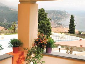 Apartment in Cogoleto with pool