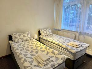 MK London Bright 2 Bedroom Apartment