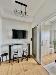 Arcadia Suites Manila at Acqua